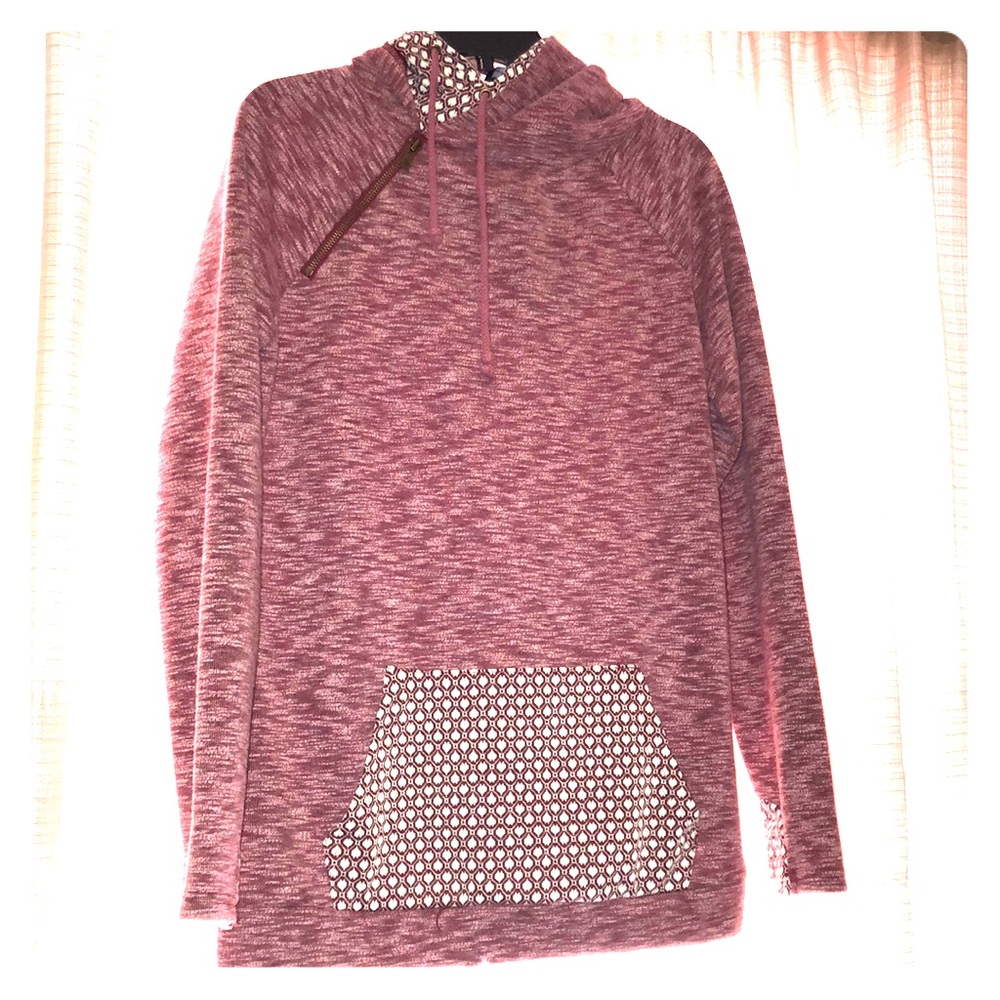 Women’s hooded top
